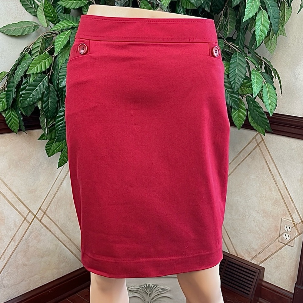 THE LIMITED RED COTTON PENCIL SKIRT
